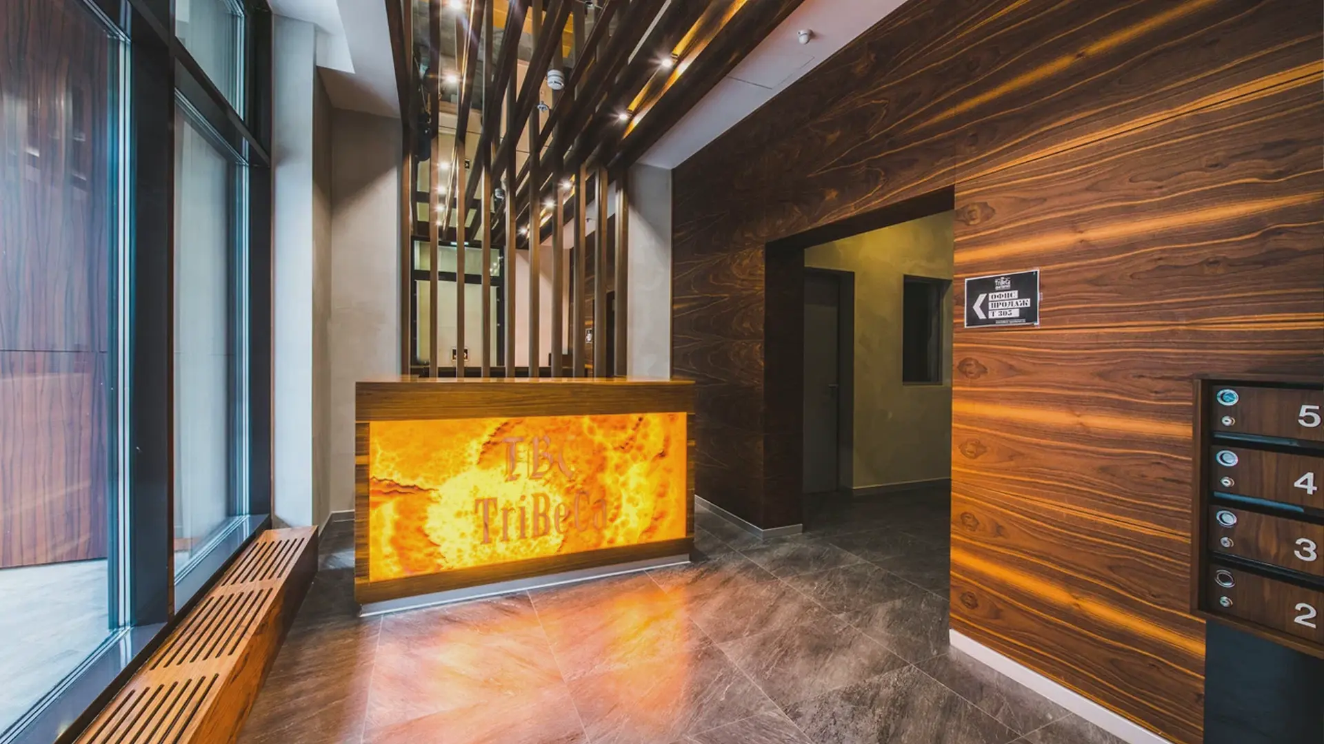 TriBeCa Apartments — Входные группы